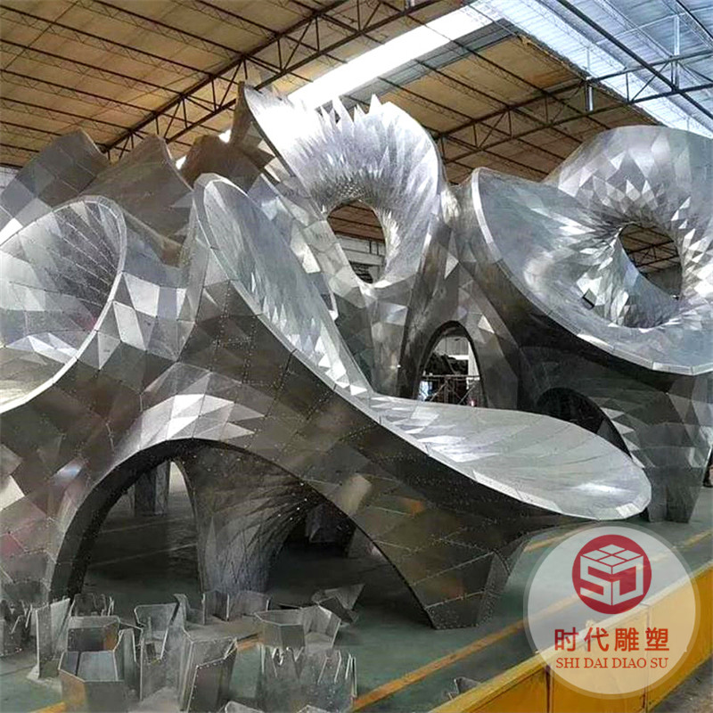 不锈钢几何兔子雕塑抽象园林景观装饰品户外庭院草坪落地定制摆件